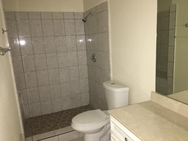 Foto del edificio - 210 S 8th St