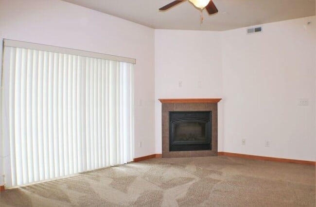 Building Photo - $1,275 | 2 Bedroom, 2 Bathroom Condo | Sublease | *Pet Friendly | Available for November 9th, 202...