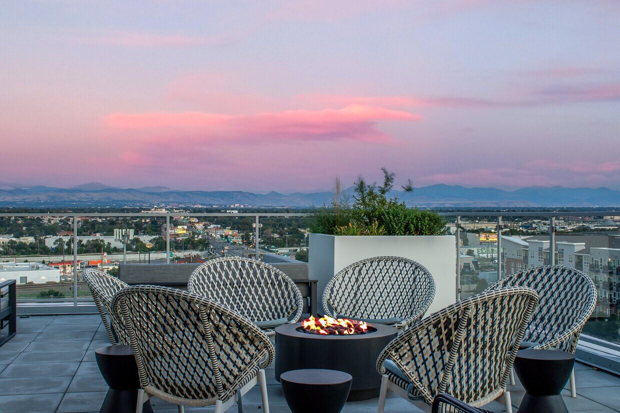 RYE SoBo Apartments 290 W Alameda Ave Denver, CO