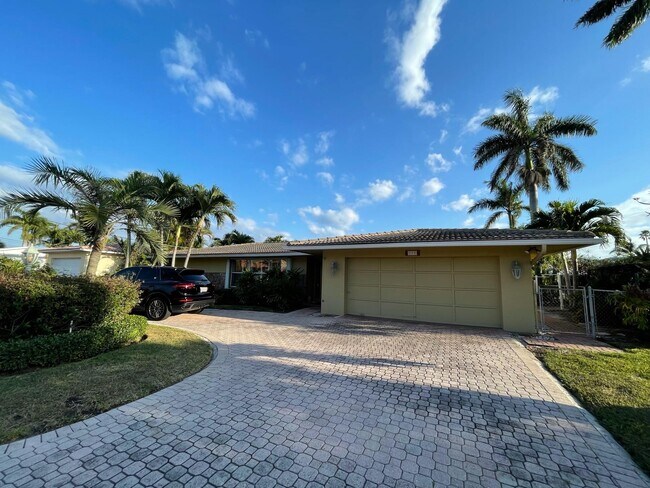 Foto del edificio - 155 Neptune Dr