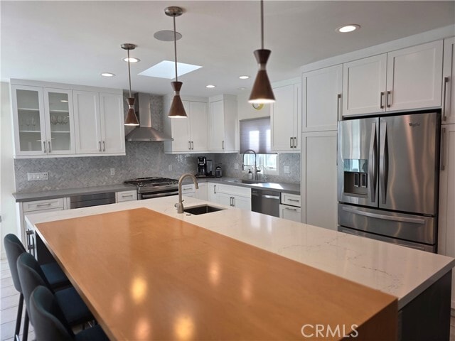 Building Photo - 23400 Collins St