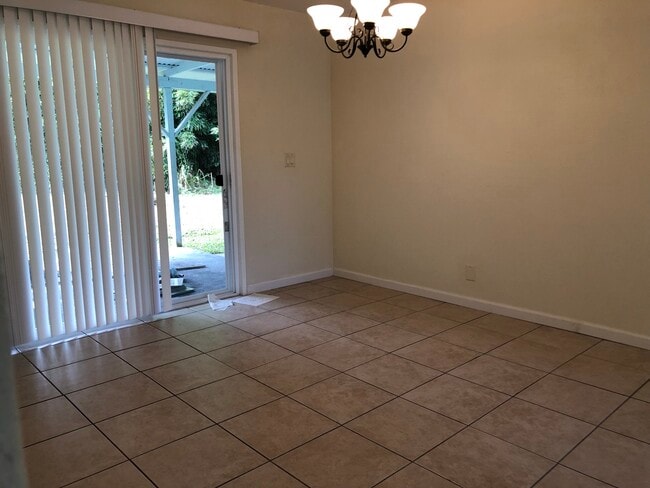 Building Photo - 16-2100-2100 Lehua Dr