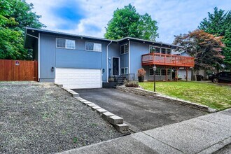 Building Photo - 3030 Panaview Blvd