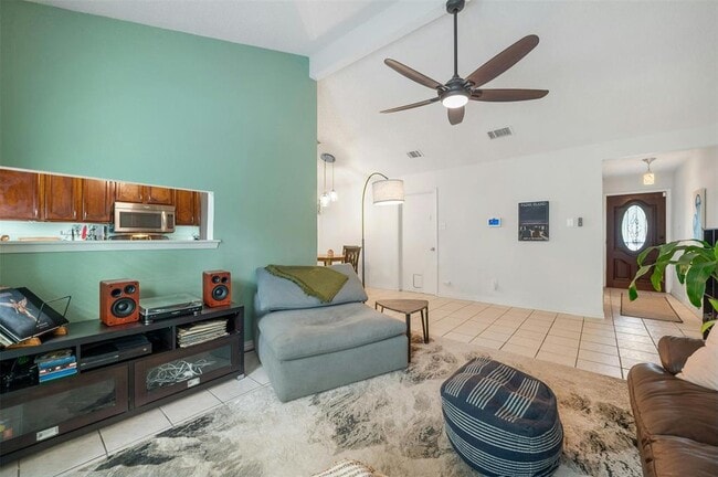 Foto del edificio - 2523 E Stassney Ln