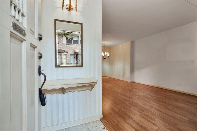 Foto del edificio - 5534 Holly St