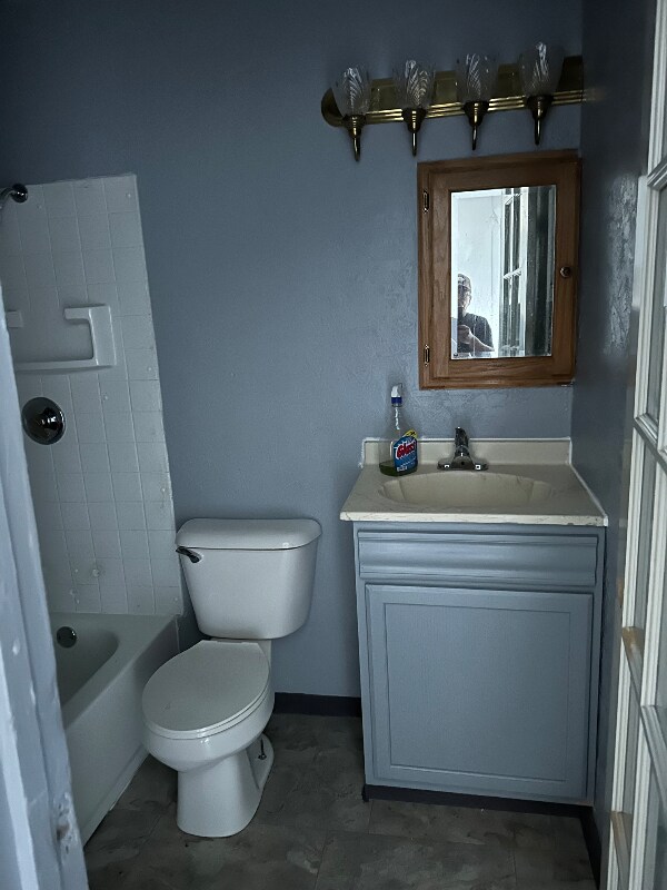 Building Photo - 1313 Evergreen St