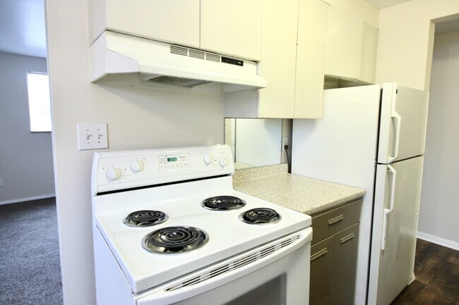 Building Photo - 8780 Dawson St