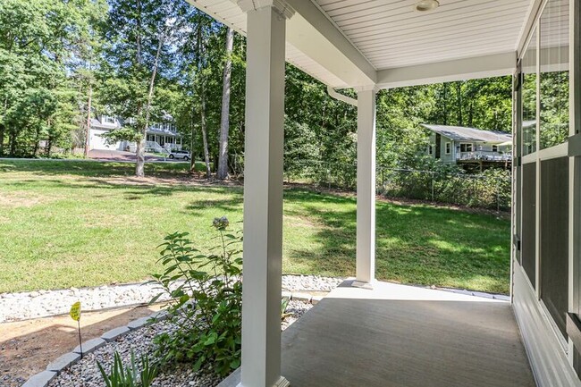 Building Photo - 11802 Wilderness Park Dr