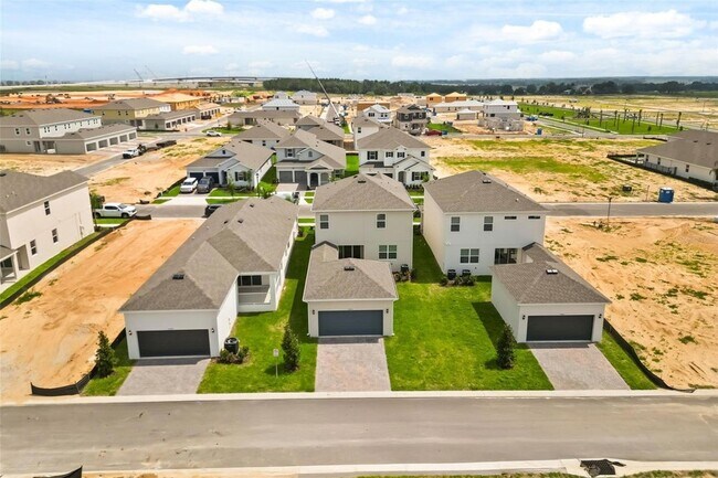 Foto del edificio - 17055 Haggerty Hollow Dr