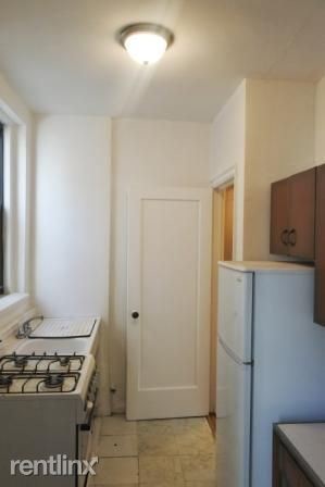 Building Photo - 111 W 94th St