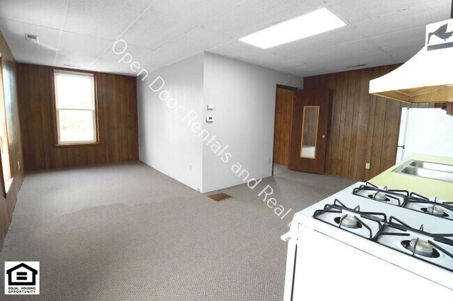 Building Photo - 255 S Wayne St
