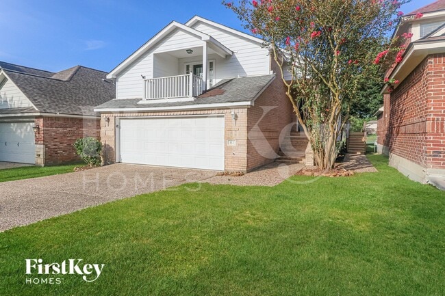 Building Photo - 112 Golfview Ct