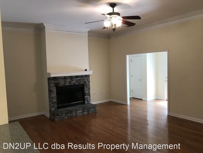 Building Photo - 4 br, 2 bath House - 322 Old Pond Rd