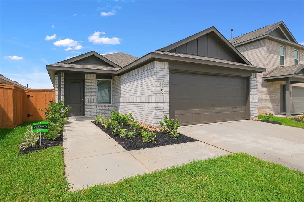 Primary Photo - 1107 Rustic Willow Dr