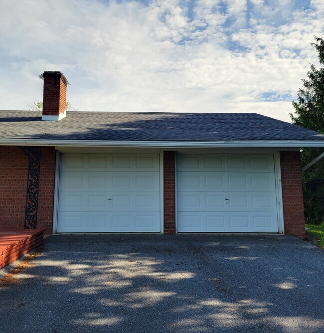 Foto del edificio - 15621 Broadfording Rd