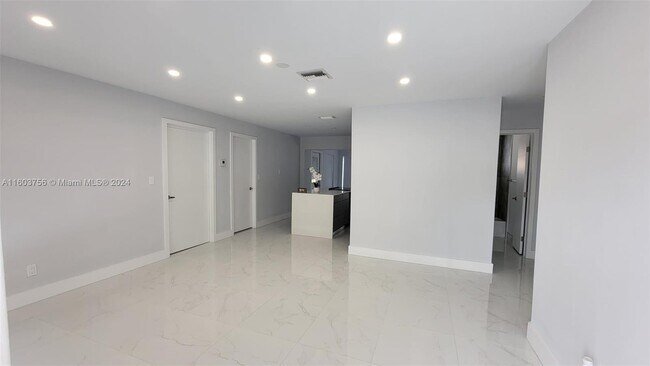 Building Photo - 2100 N 57th Way