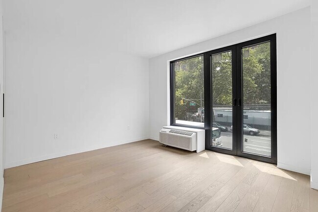 Foto del edificio - 181 E 101st St
