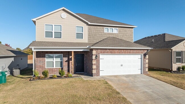 Building Photo - Elegant 4-Bedroom Home in Lakewood Crossing