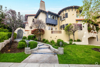 Building Photo - 2753 Piedmont Ave