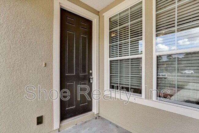 Building Photo - 4220 Plantation Oaks Blvd