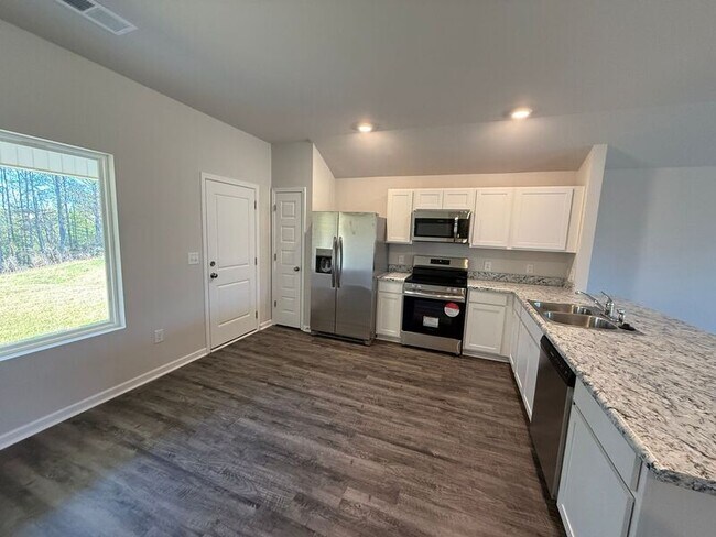 Building Photo - 2100 W Middlebrooke Xing