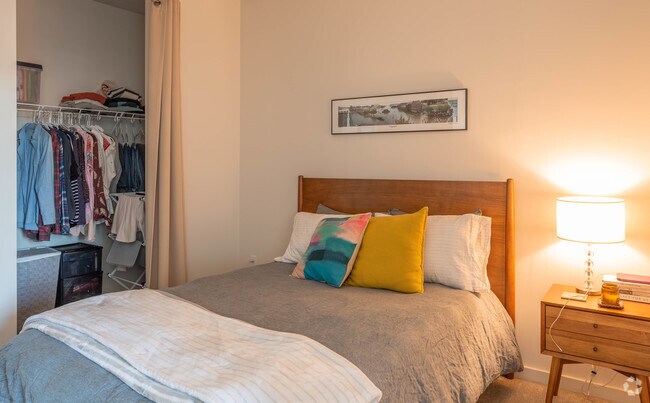 1HAB, 1BA - Lorraine - Remington Row