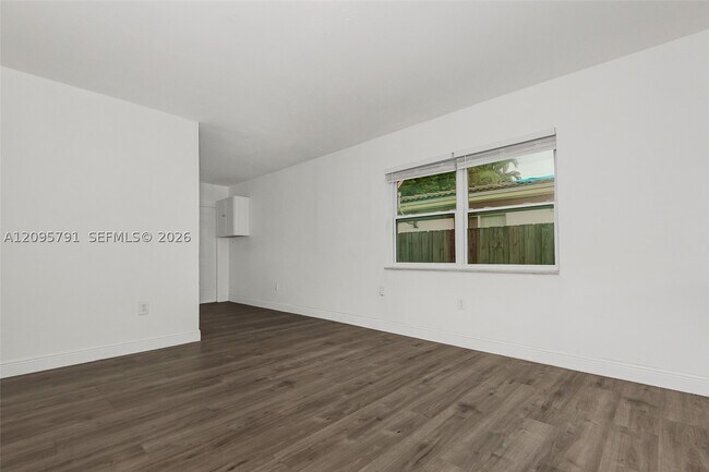 Building Photo - 4070 NW 65th Ave