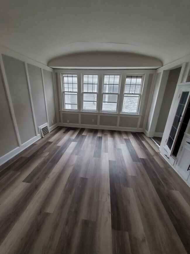 Foto del edificio - 2533-2535 N 49th St. (Duplex)