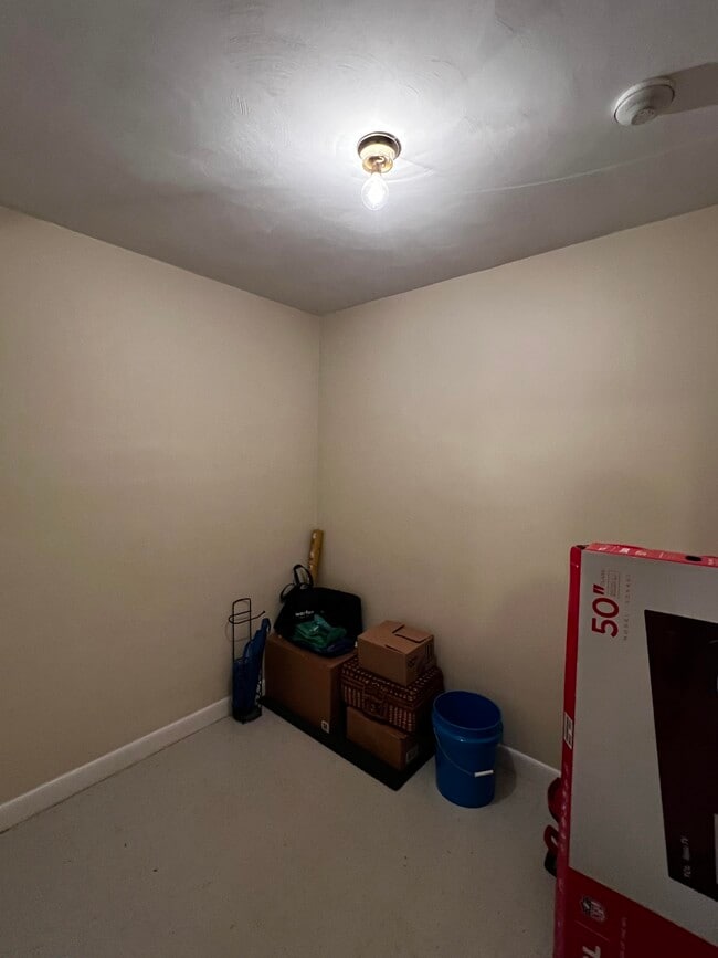 Building Photo - 41 Fairmount Pl