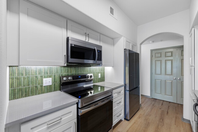 Foto del edificio - Cortland Lakecrest