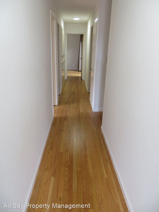 Building Photo - 4 br, 2 bath House - 16669 Selby Dr.