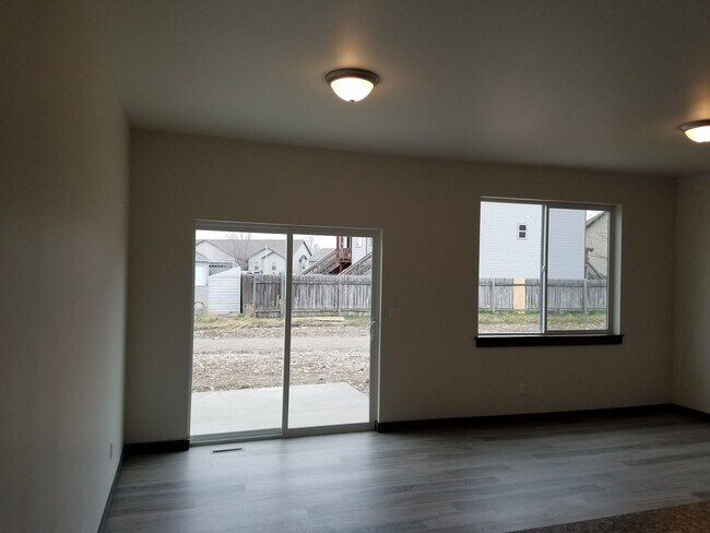 Foto del edificio - 1502 Butler Creek Ave