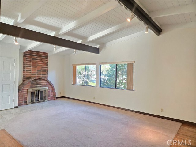 Foto del edificio - 24228 Ward St