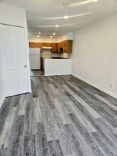 Building Photo - 416 W Whitehall St