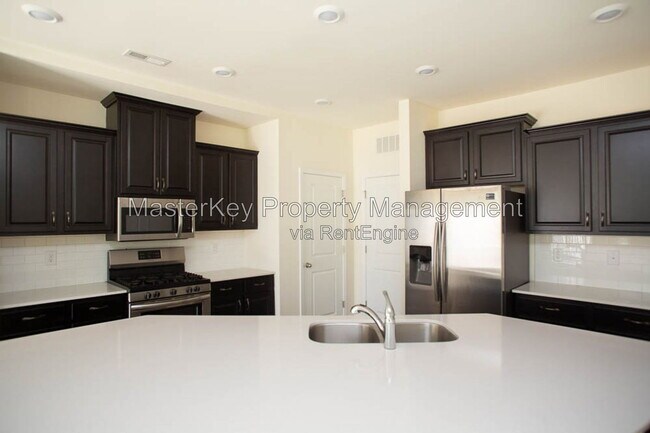 Building Photo - 1413 Trilogy Blvd