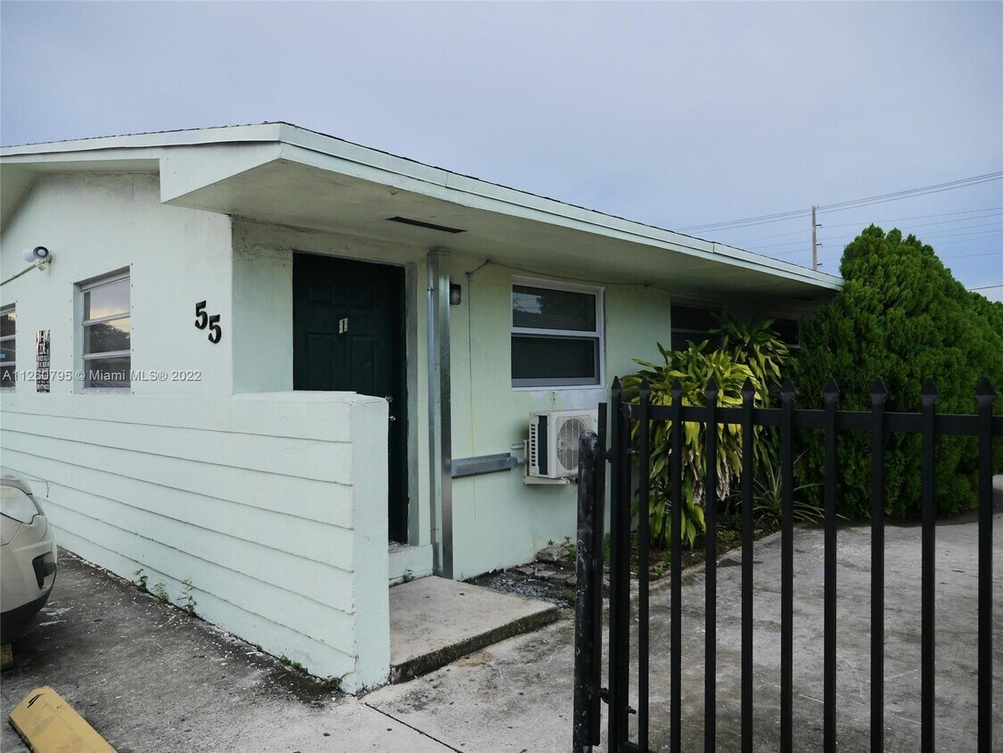 55 W 9th St Unit 2, Hialeah, FL 33010 Room for Rent in Hialeah, FL