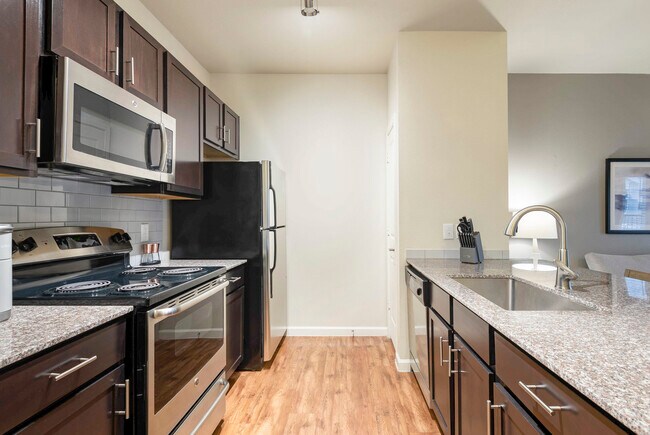 Foto del edificio - 715 W Slaughter Ln