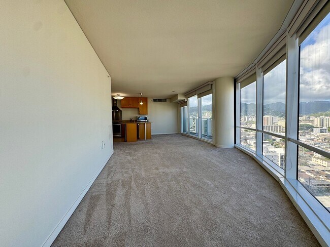 Foto del edificio - Moana Pacific East Tower 3/2/2 - AVAILABLE May 21, 2026