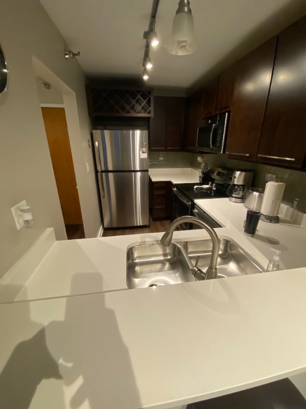 Photo - 330 N Jefferson St Apartment