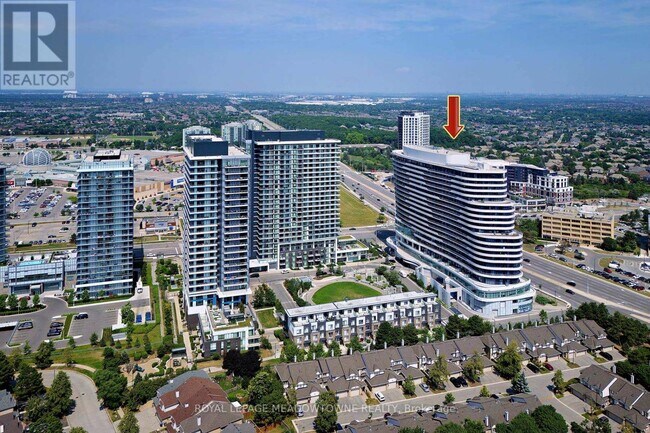 Photo du bâtiment - 2520-2520 Eglinton Ave W