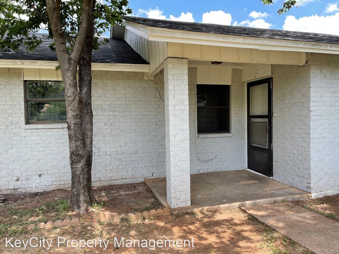 Primary Photo - 2 br, 1 bath House - 1325 Cedar St #1