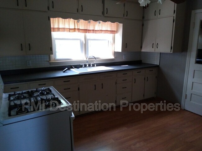 Foto del edificio - 8515 E 47th Terrace