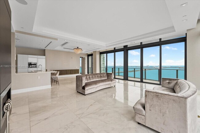 Foto del edificio - 460 NE 28th St