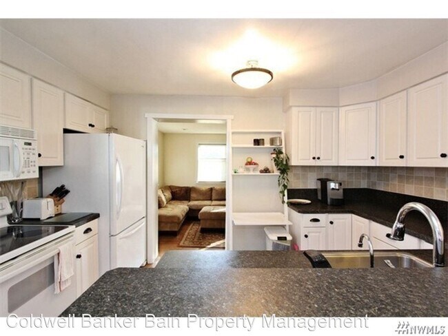 Building Photo - 3 br, 2 bath House - 927 N. 87th Street