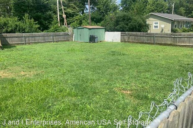 Foto del edificio - 3 br, 1 bath House - 780 Meadow Drive