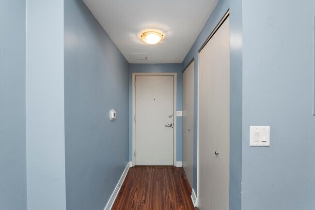 Foto del edificio - 2300 N Commonwealth Ave