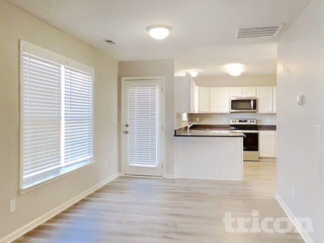 Foto del edificio - 303 Collingwood Ln