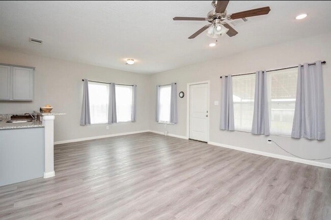 Building Photo - 22518 Hamlet Park Ct