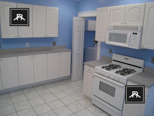 3 bedroom in Brighton MA 02135 - 3 bedroom in Brighton MA 02135 Apartment