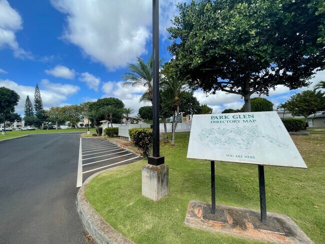 Foto del edificio - Parkglen at Waikele upstairs corner/end unit